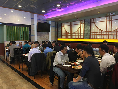 午餐會(huì)——專家們共進(jìn)午餐